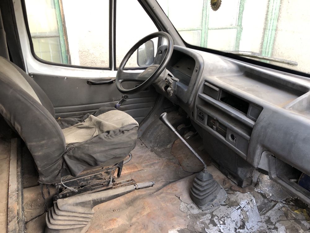 Ford Transit рамний