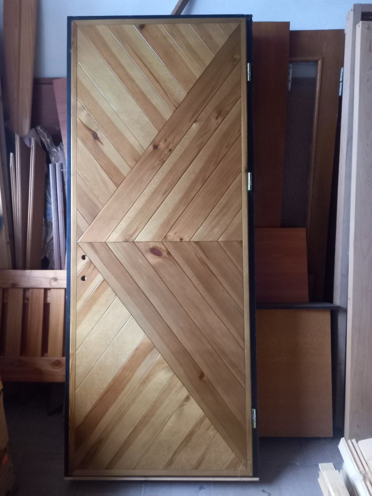Двері дерев'яні  з коробкою
