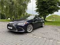 Lexus ES Lexus ES300h • Data pierwszej rejestracji: 12.02.2021 • 61 000 km • 13