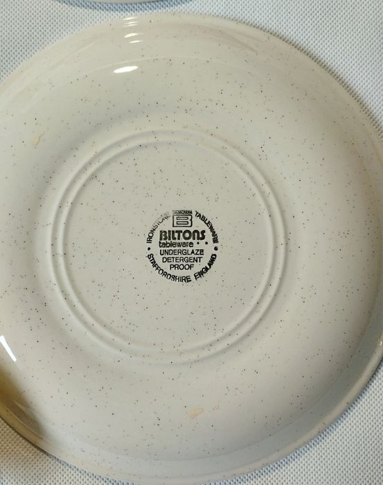 4 porcelanowe talerze obiadowe Biltons Staffordshire England