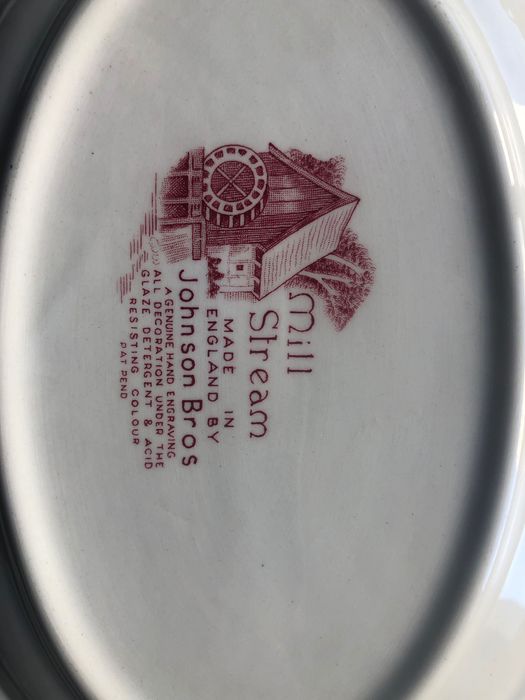 JOHNSON BROS "Mill Stream" travessa pequena em porcelana inglesa