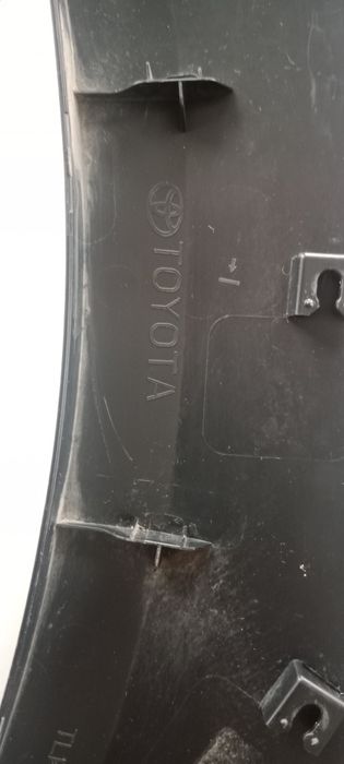 TOYOTA AYGO X  listwa błotnika tył tylna prawa