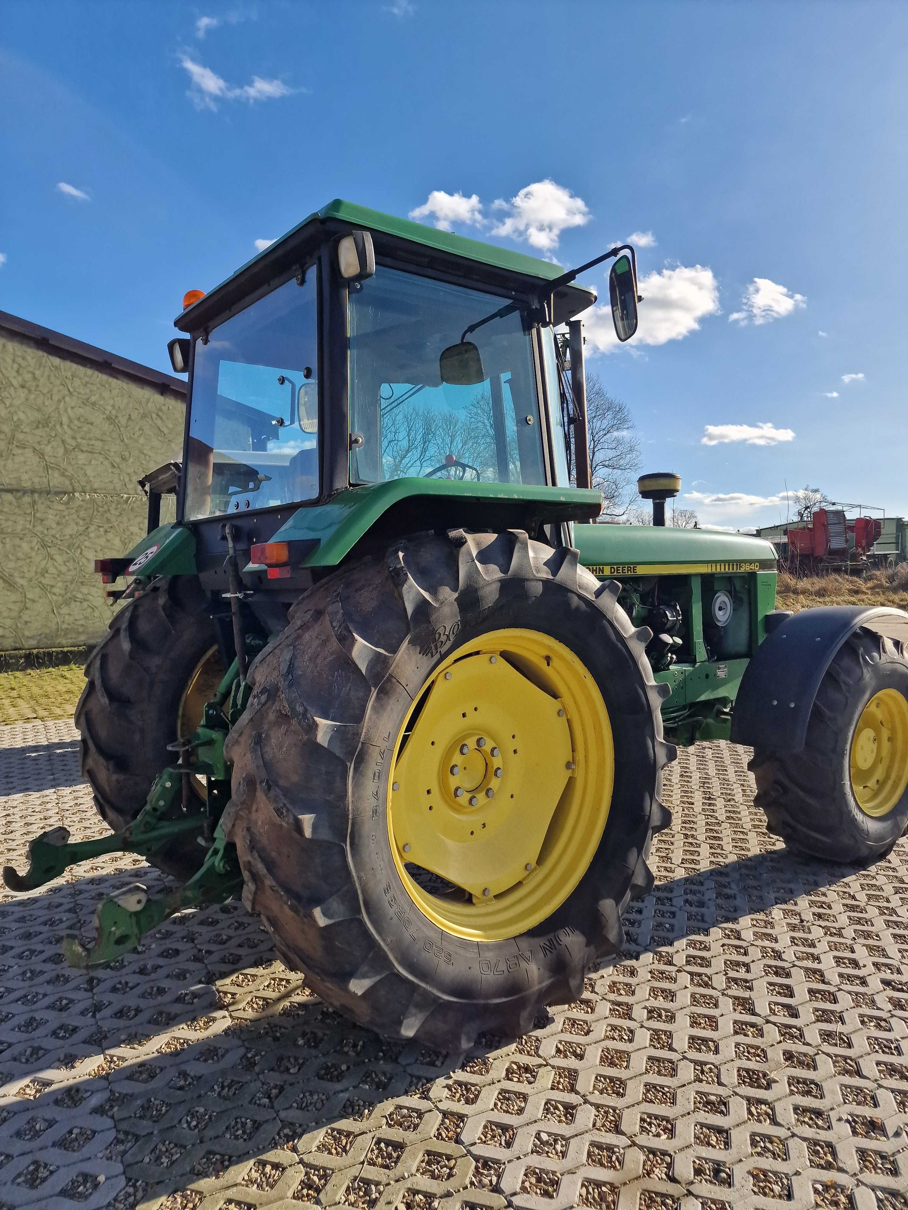 Ciągnik rolniczy John Deere 3640