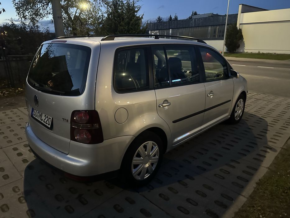 Vw Touran 1.4 b 2008 rok bi-xenon klimatronik lift Sprowadzony z Niem