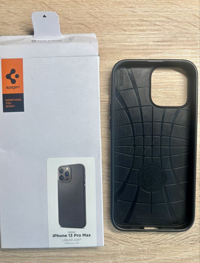 Чохол Spigen для Iphone 13 і 13pro max