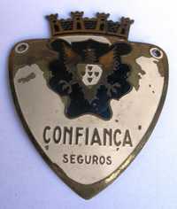 Placa Confiança Seguros