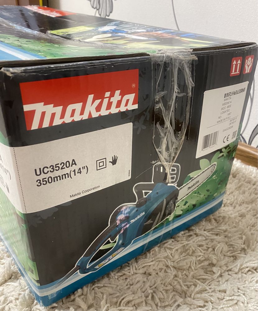 Електро пилка Makita