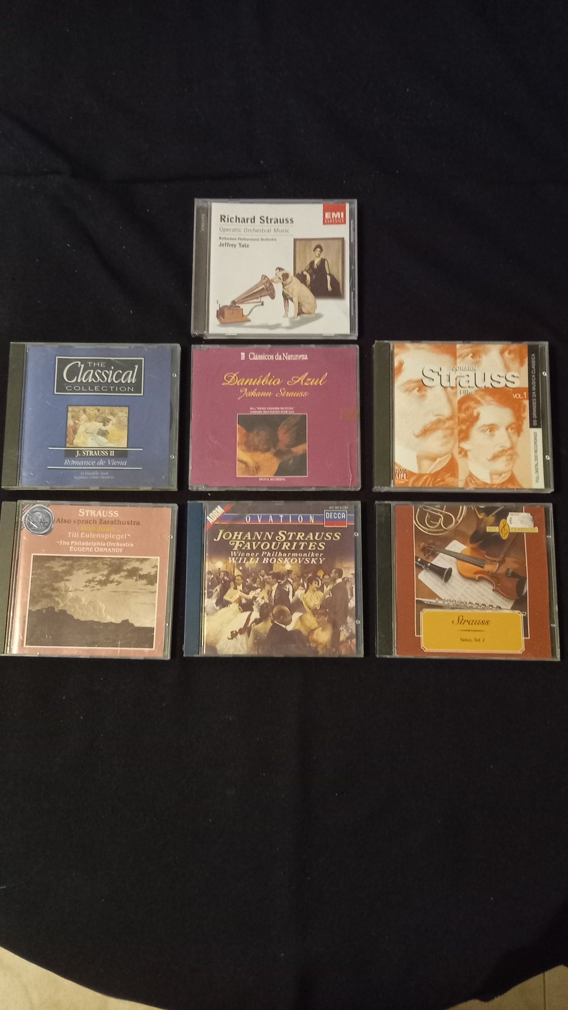 Vendo CD'S de música Clássica originais a muito bom preço.