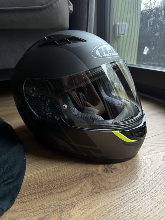 Kask motocyklowy HJC CS15, w dobrym stanie.