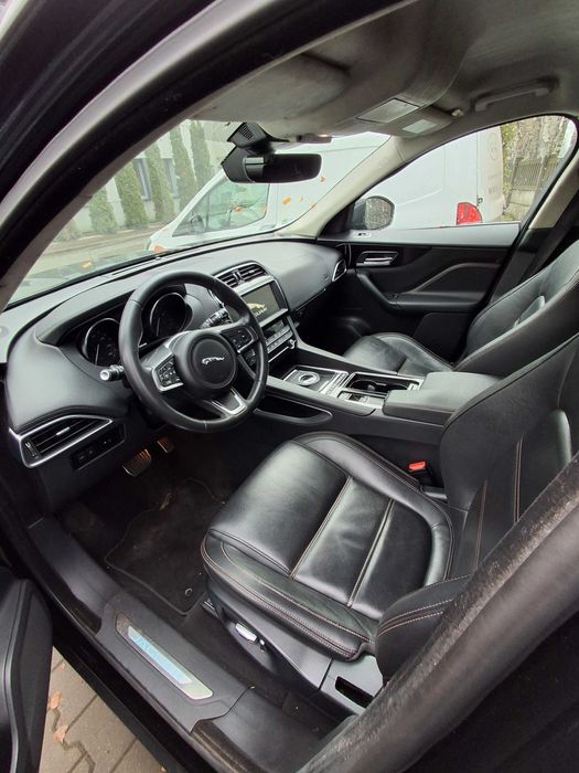 Jaguar F-PACE X761 – 2019 – 2.0 benzyna 300 KM  1. właściciel