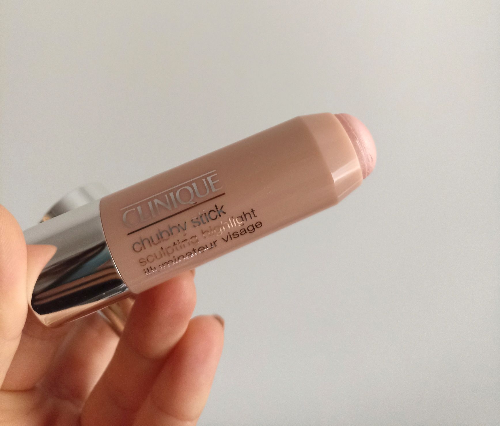 Clinique Chubby Stick Sculpting Highlight rozświetlacz