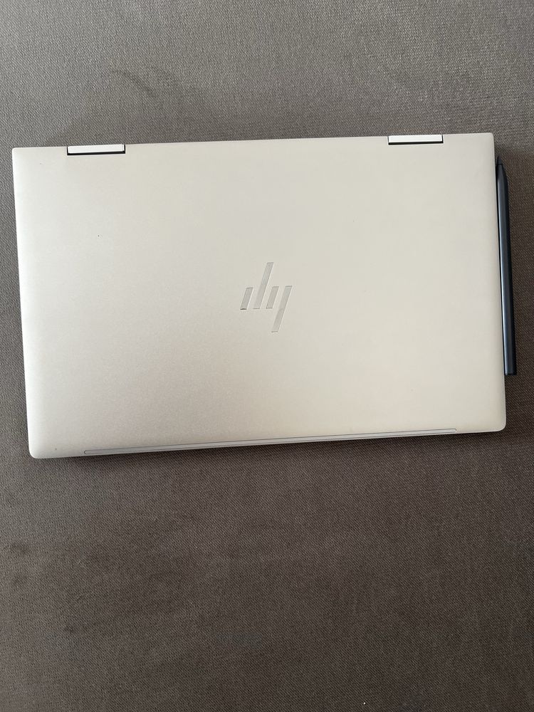 HP Envy x360 convertable z rysikiem HP