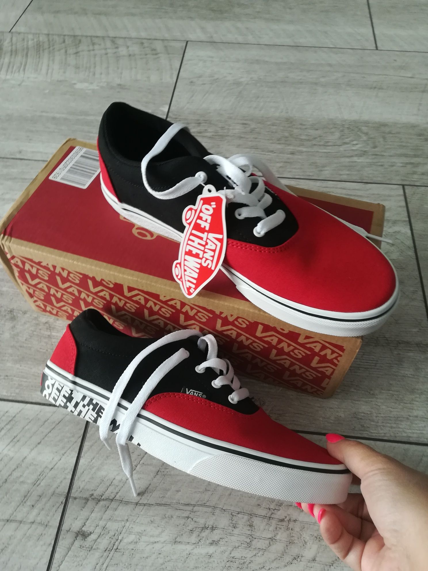 Buty         Vans