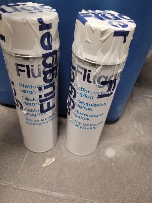 Spray izolacyjny Flugger 2 sztuki