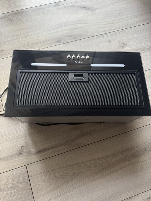 Okap Amica 389m3/h 65dB czarny na gearancji.