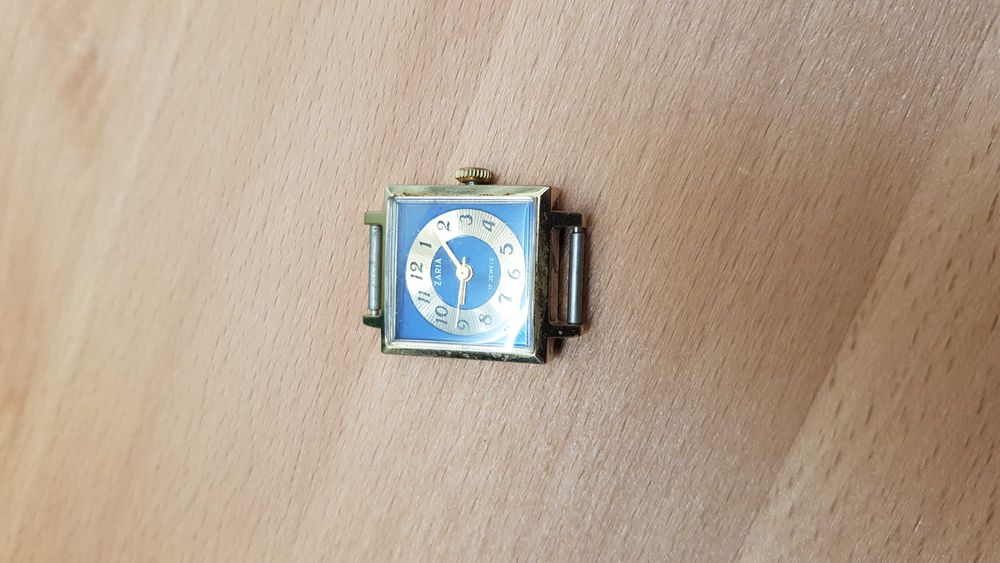 Damski zegarek *Zaria* Gold-Plated - ZSRR