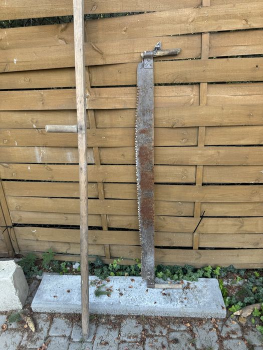 Stara zabytkowa piła „ moja - twoja „