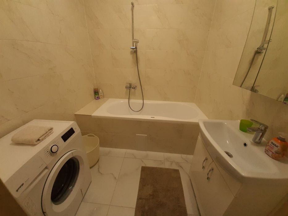 3 кімн. LUX апартаменти з балконом, центр, парковка, кондиціонер