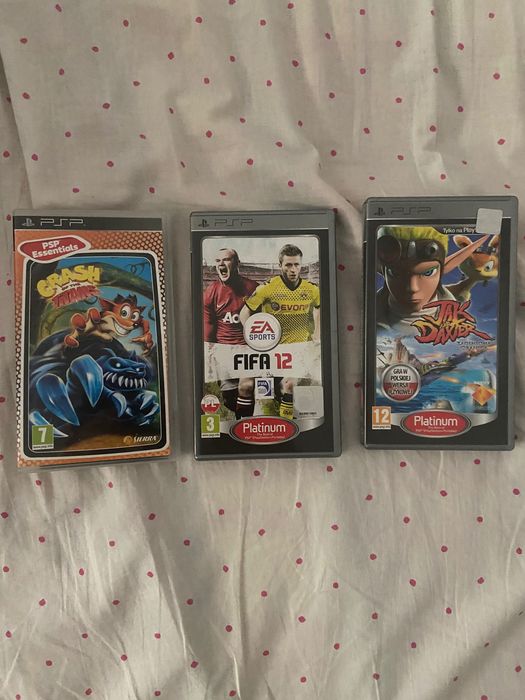 Psp zestaw gier Crash Fifa oraz Jak and Daxter oraz uefa euro 2008
