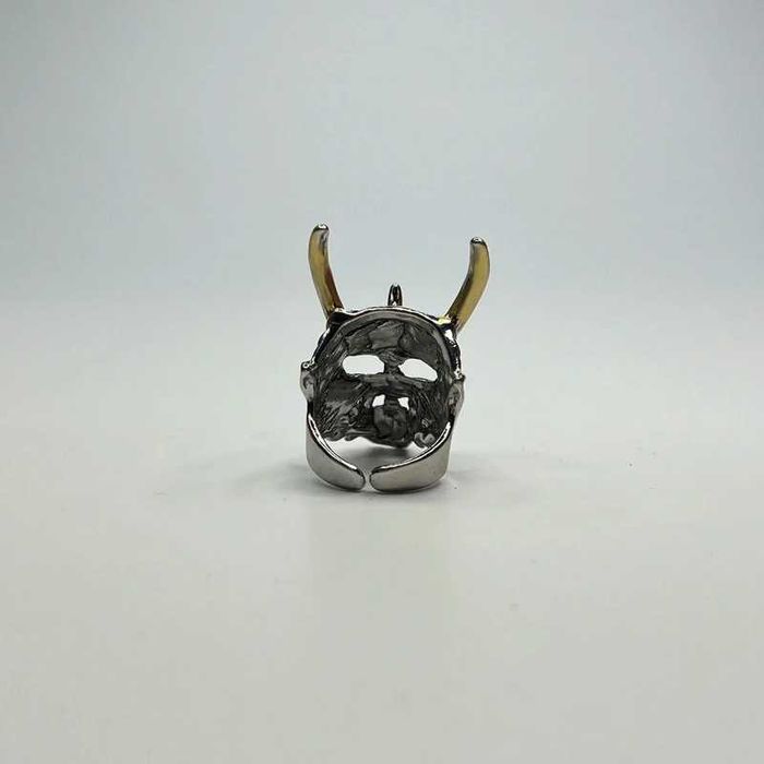 Sygnet pierścionek obrączka ring ogr potwór rogu