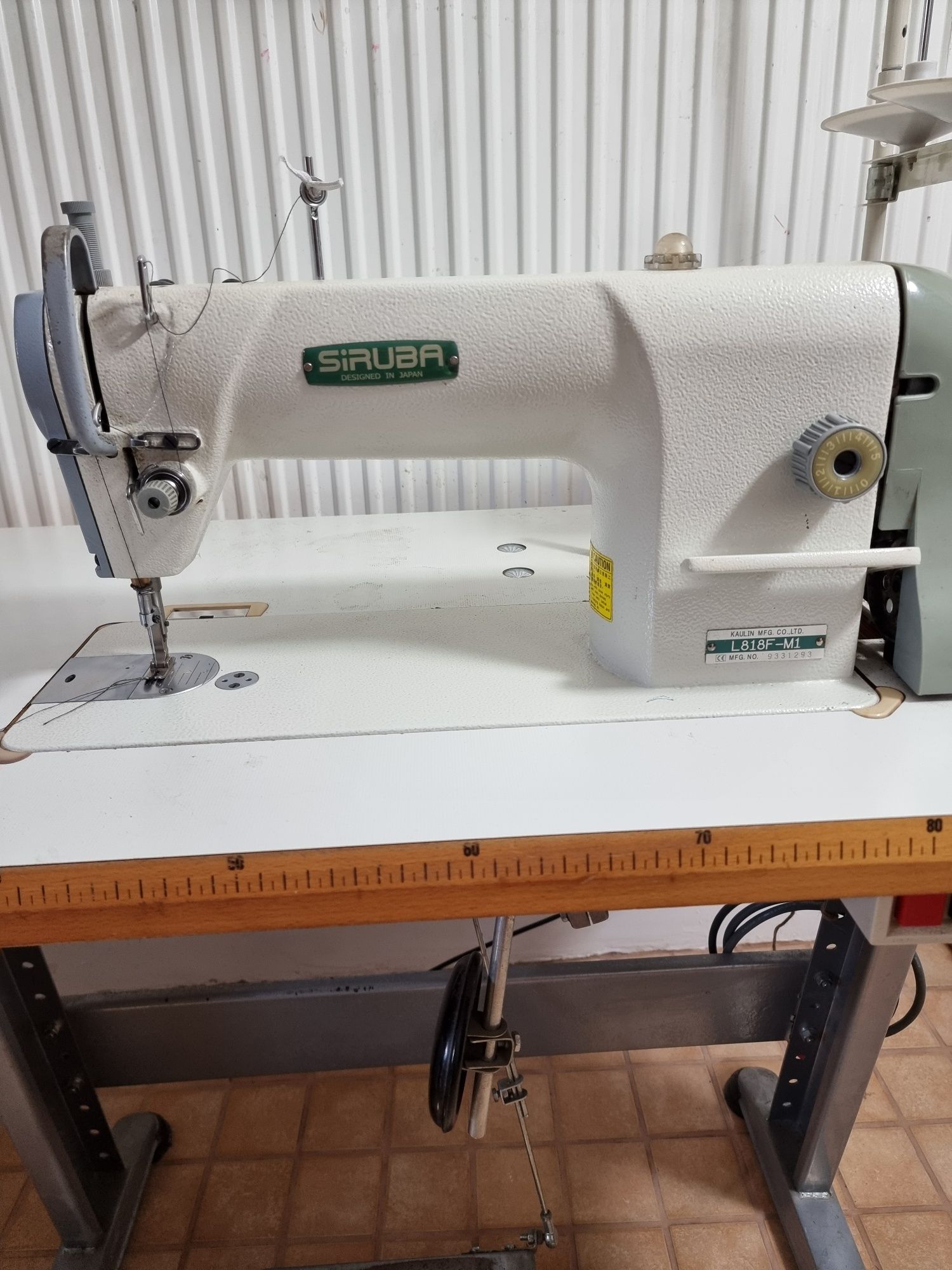 Maszyna do szycia SIRUBA L818F-M1