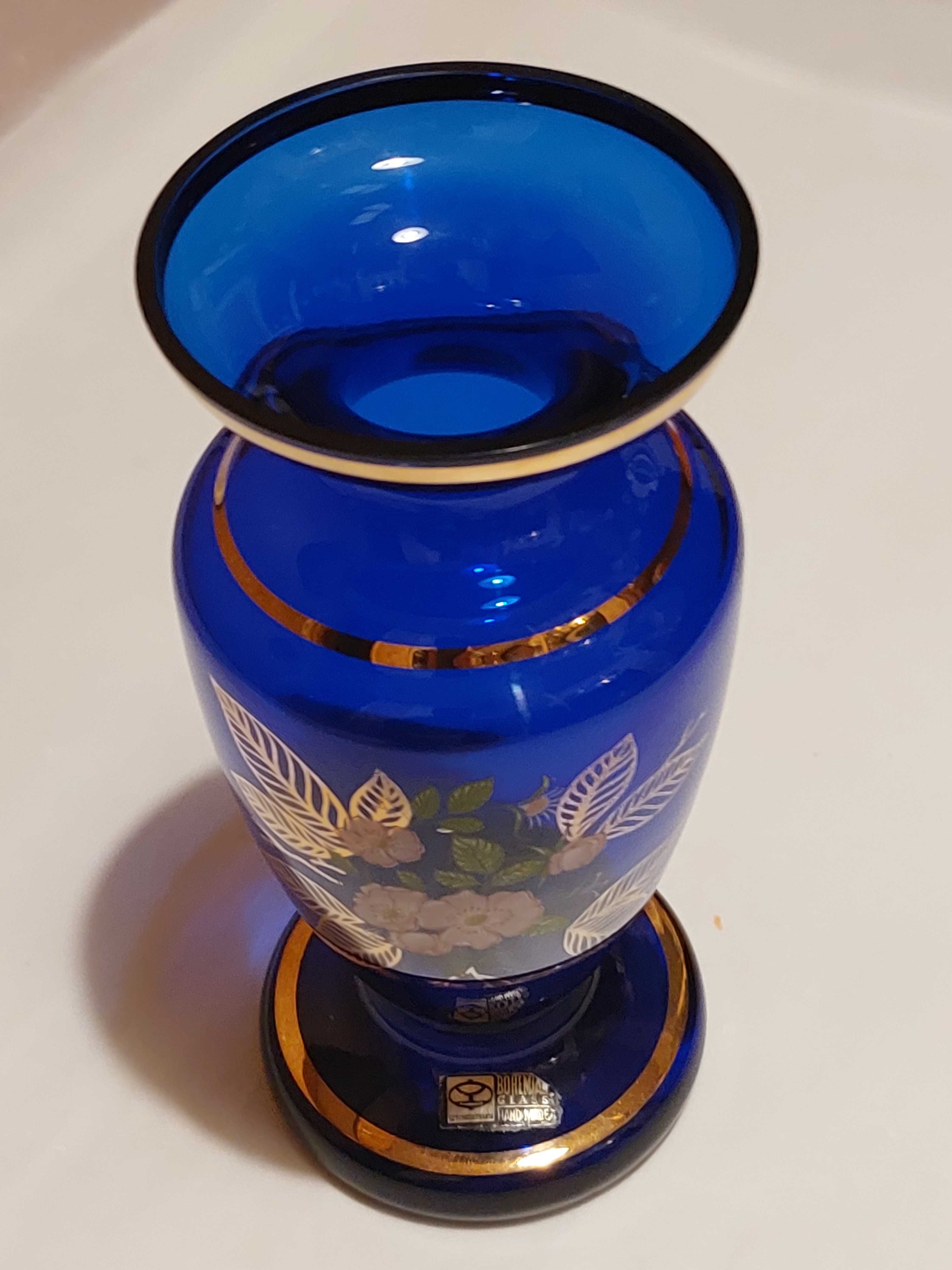 Оригинальная ваза из чешского стекла Bohemia