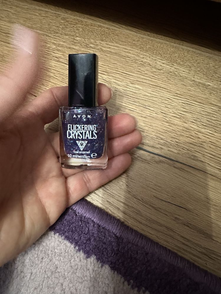Lakier do paznokci firmy Avon