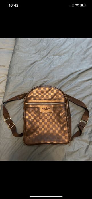 Mochila LV (Louis Vuitton) Preta
