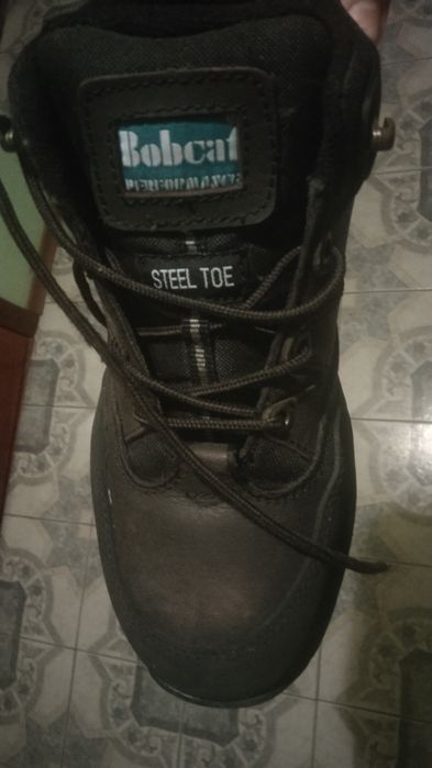 Продам чоловічі робочі ботинки