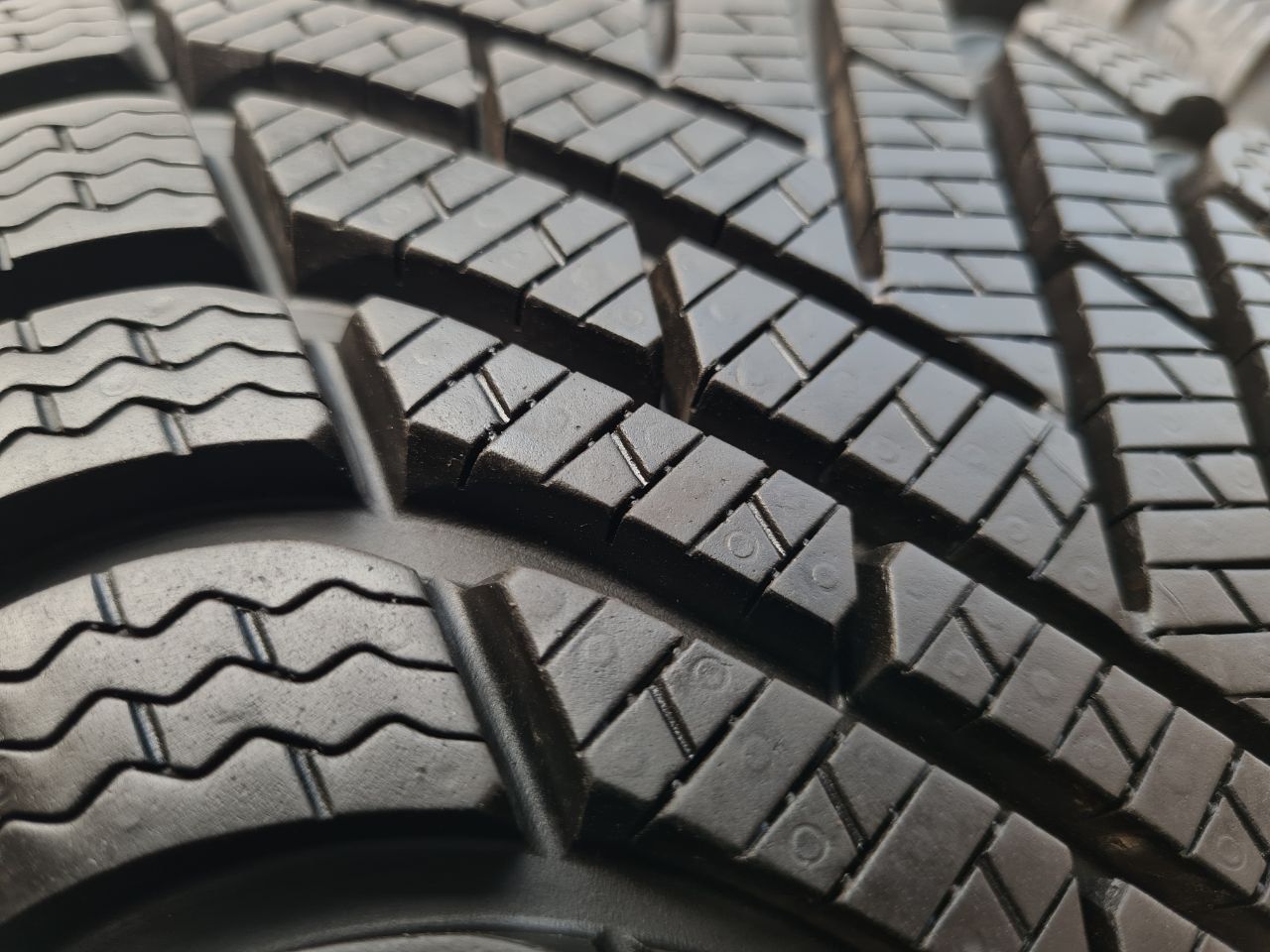 Шини 205/55 R 16 PIRELLI Cinturato P7. Зима комплект. Колеса склад.