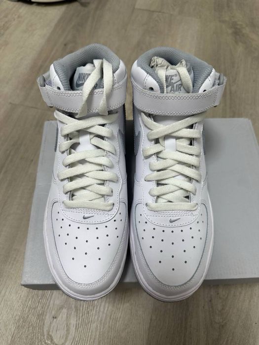 Продам nike air force 1 mid