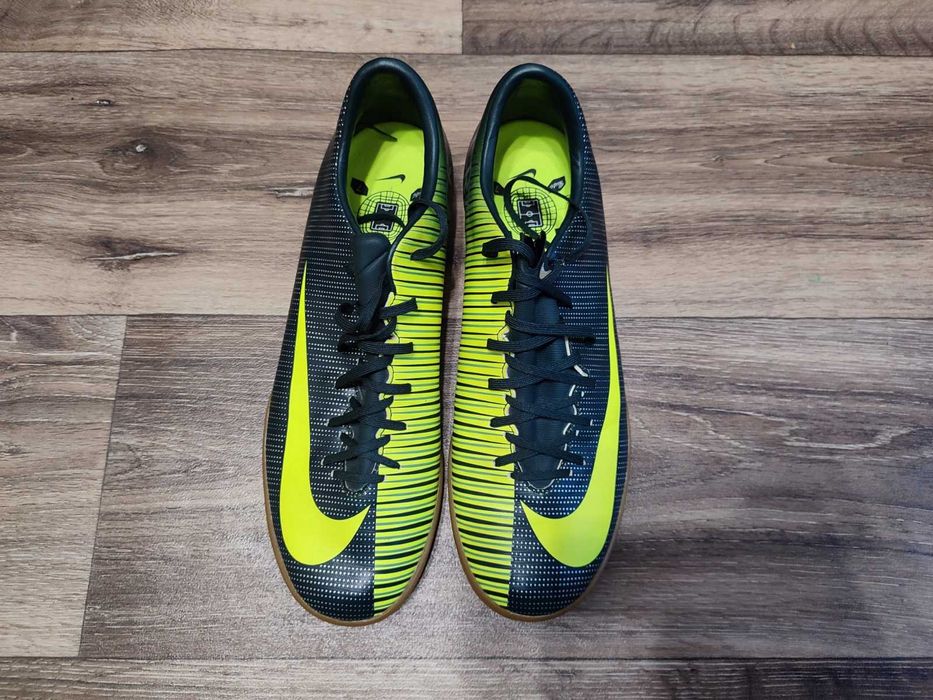 Футзалки Nike MercurialX