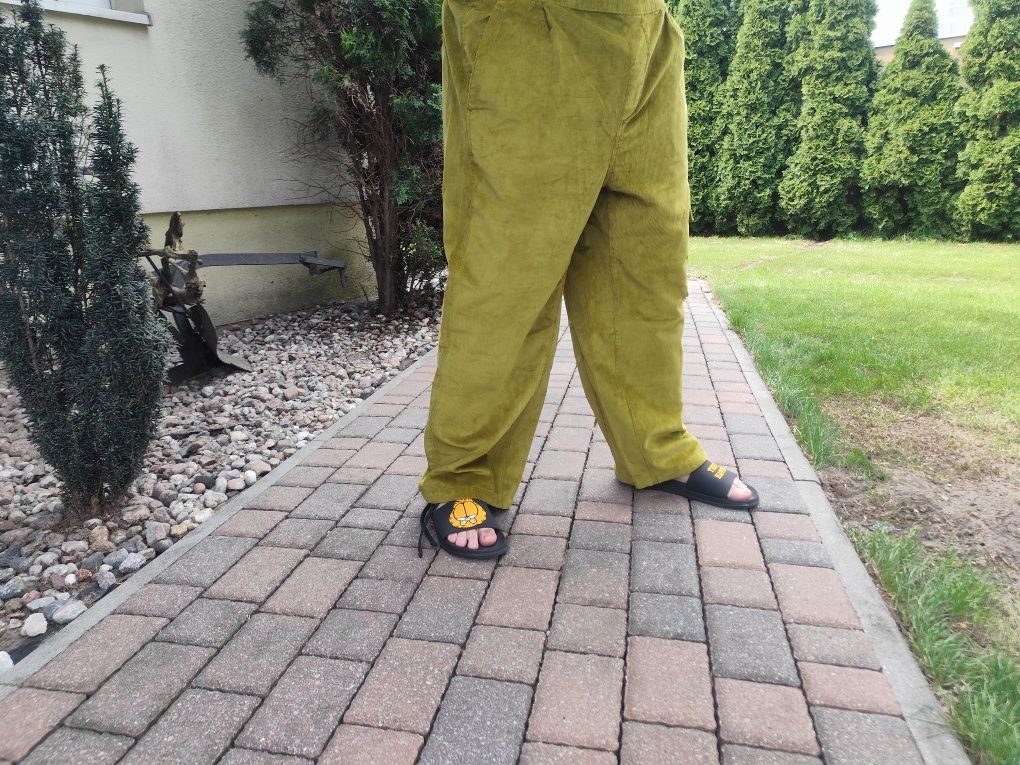 Nowe spodnie The North Face utility cord easy pant baggy szerokie