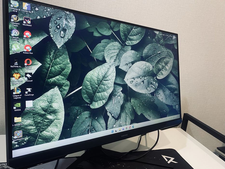 Монитор Samsung 24 180 grz (ігровий) новий