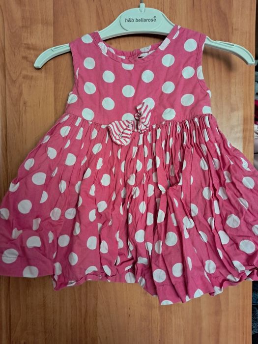 Одяг для дівчаток