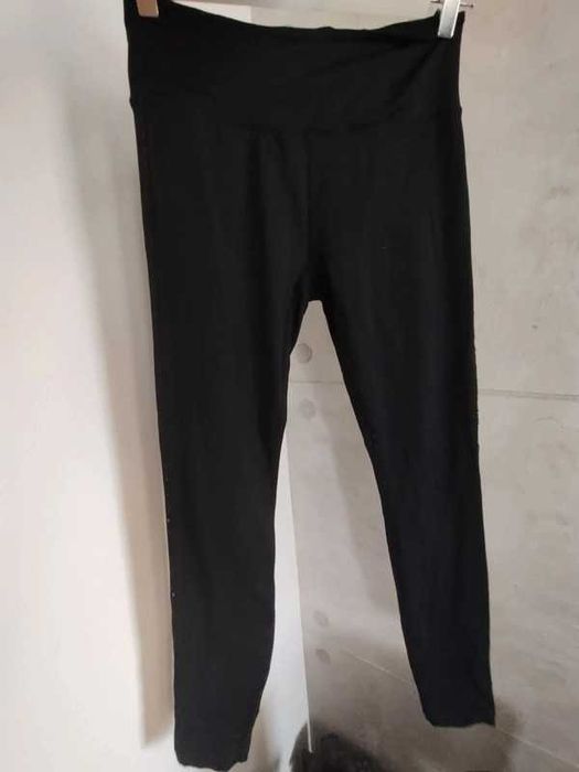 Czarne legginsy Mountain Warehouse śliskie bez dziur plam długie lycra