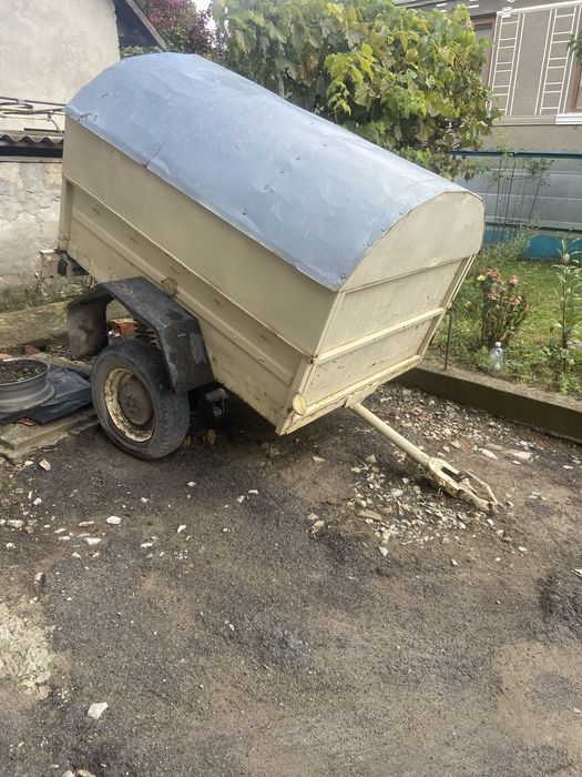 Причіп до автомобіля