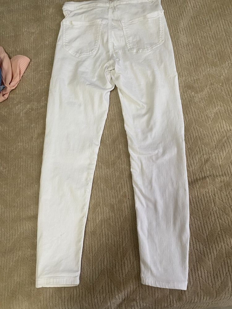 білі стрейч джинси ,білі джинси висока посадка