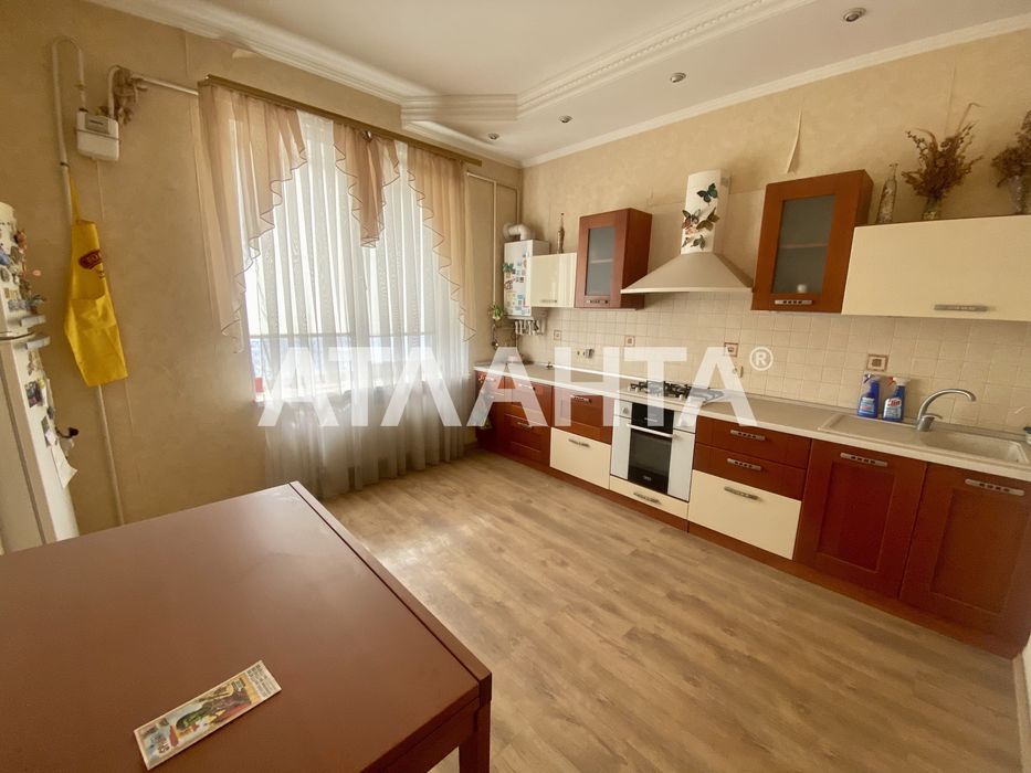 3 комн квартира с ремонтом Черемушки Хвойный пер Малиновского