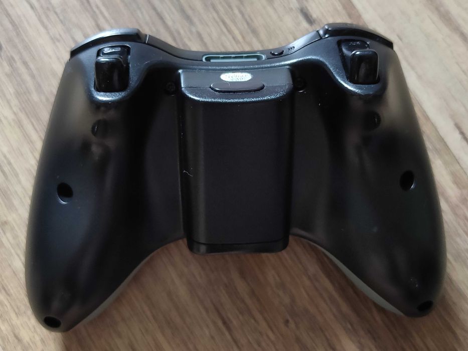 Bezprzewodowy Pad/Gamepad/kontroler do Konsoli XBOX 360 Czarny/biały