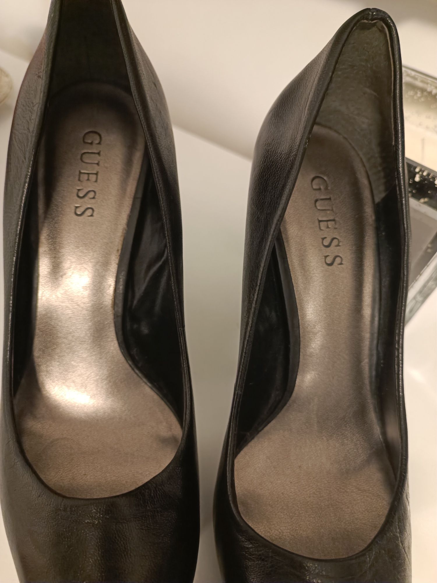 Guess Eleganckie Czarne Szpilki Koturn Obcas 11cm BDB- 38,5