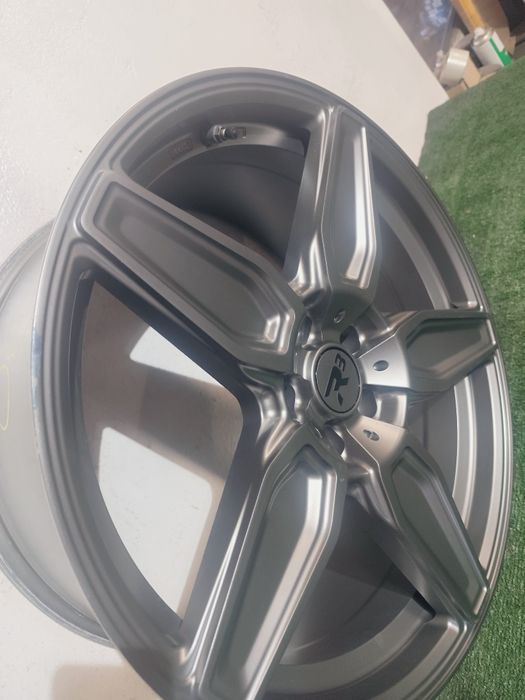 Felgi aluminiowe 5x114.3 et 35 20" 9J Mitsubishi Outlander Mazda Kia