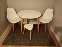 Stół z krzesłami skandynawski