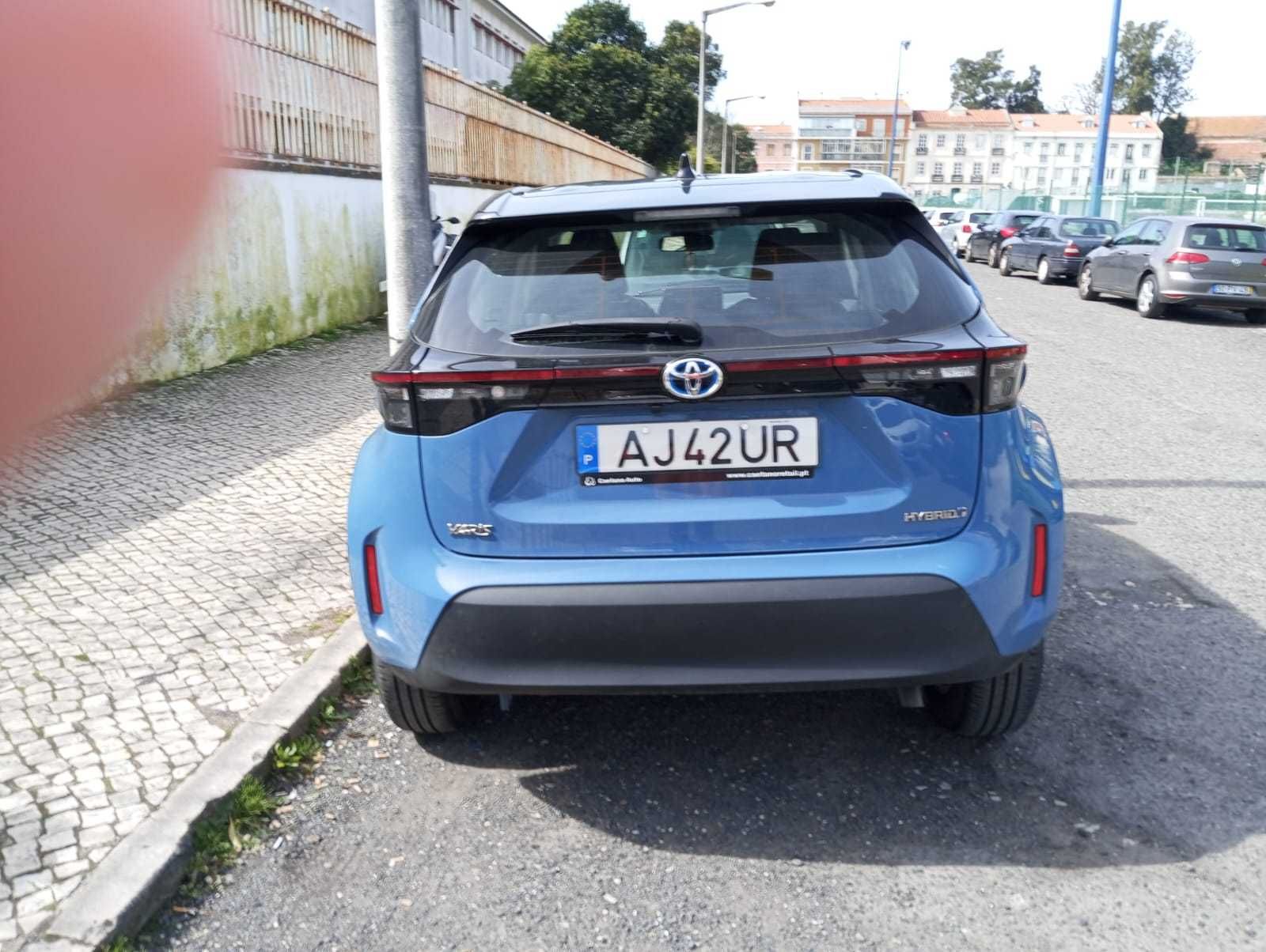 Vendo Carro Toyota Yaris Cross Híbrido quase novo