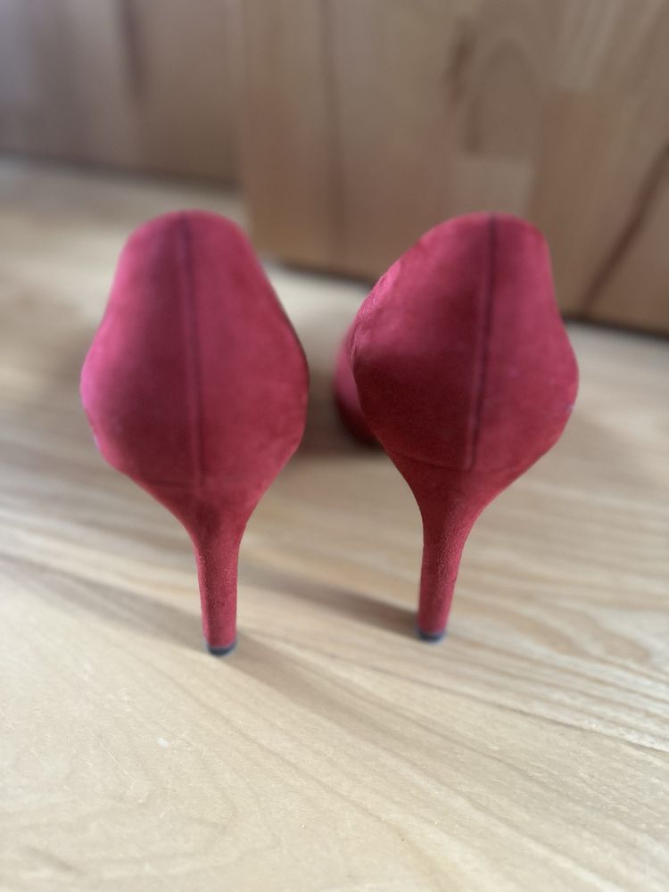 Szpilki stradivarius 38 czerwone