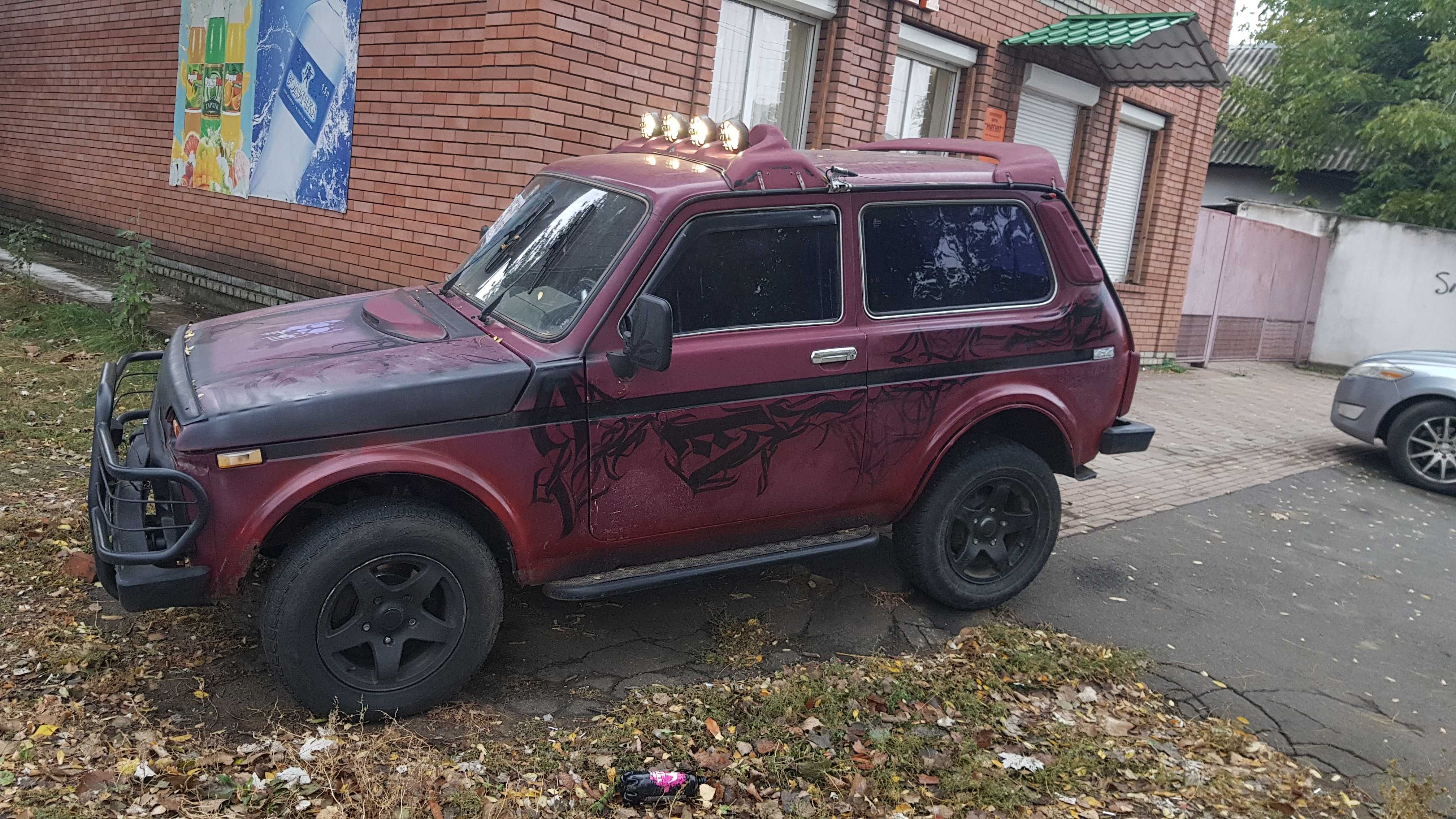 Срочно Продам ниву 21213  газ/бенз