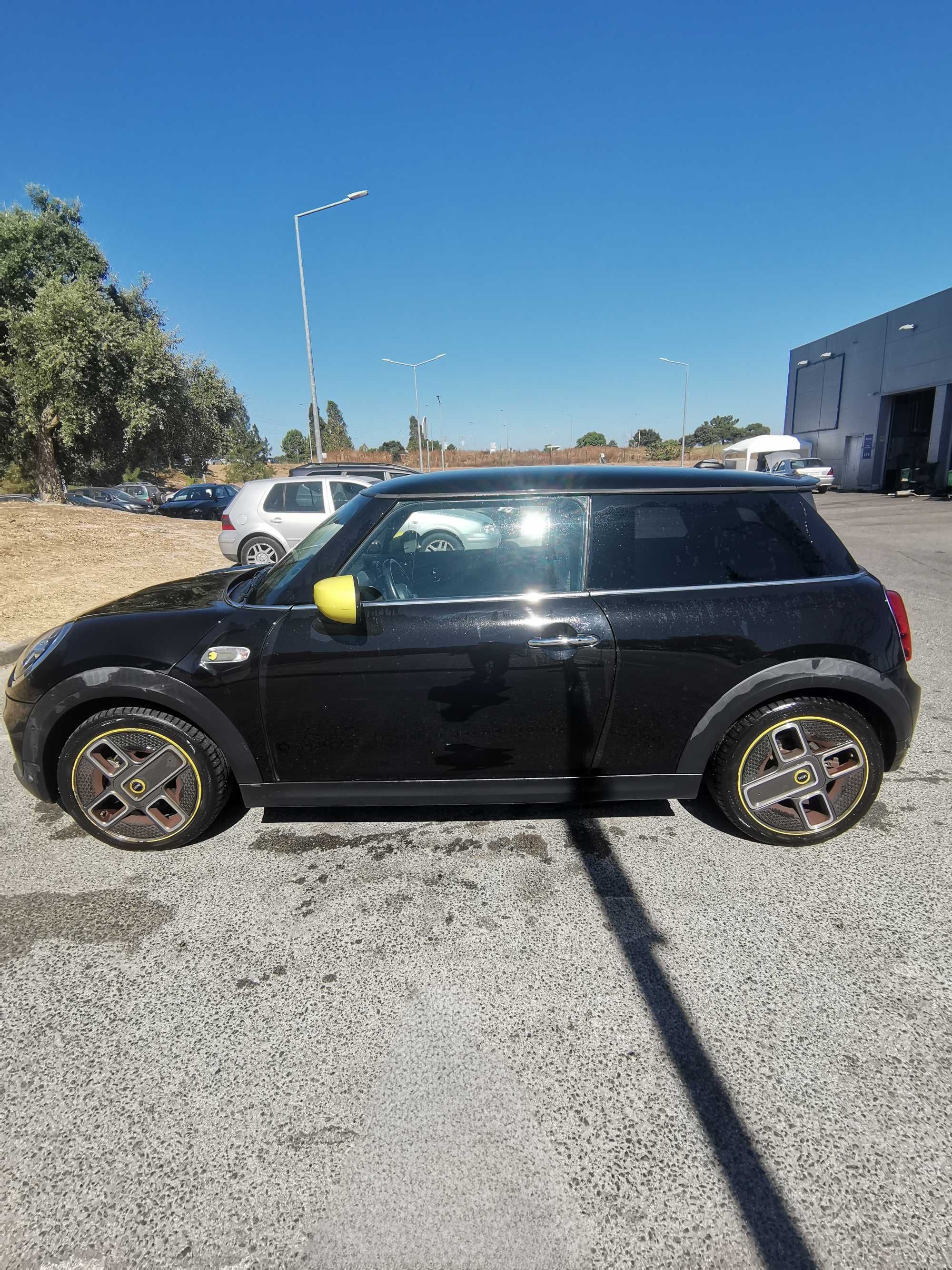 Mini Cooper SE Full Extras