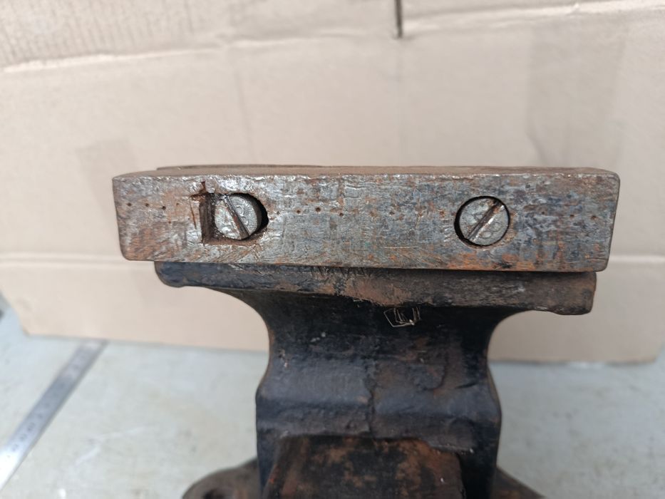 Тиски слесарные СССР