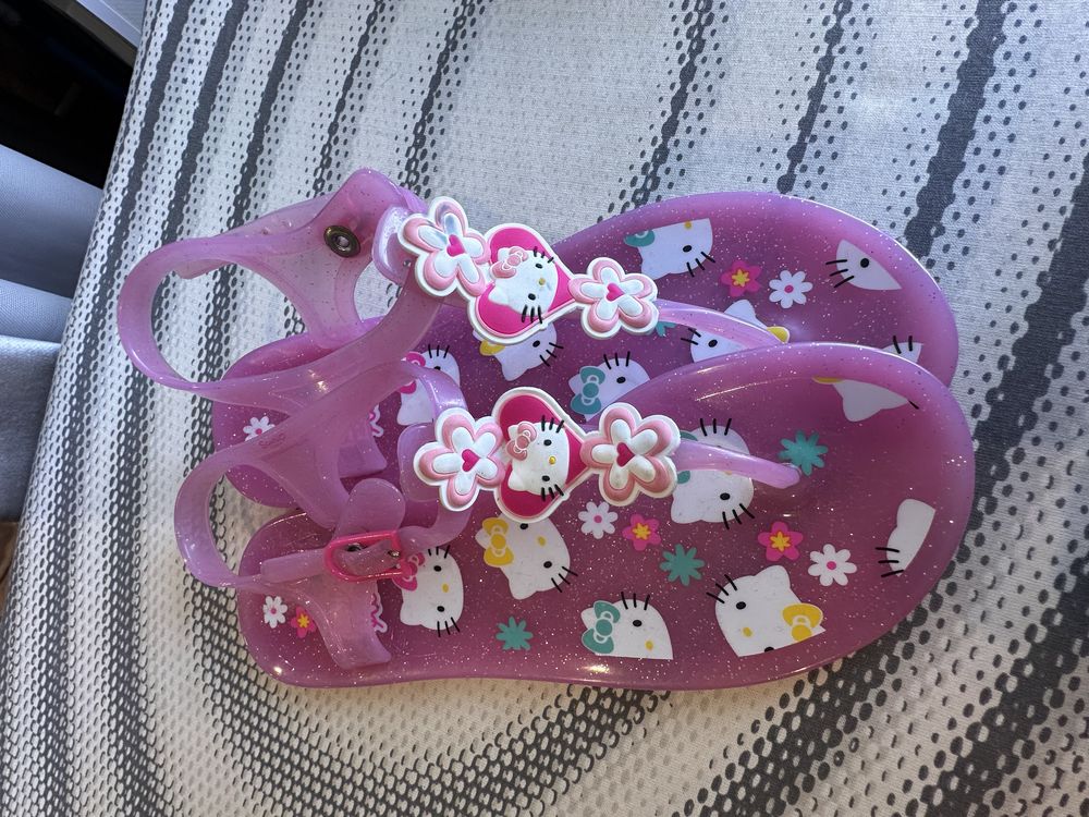 Продам детские мыльницы (шлепки) Hello Kitty