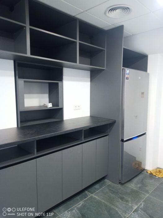 Монтаж , демонтаж ,двері, вікна, встановлення сходин любой складності